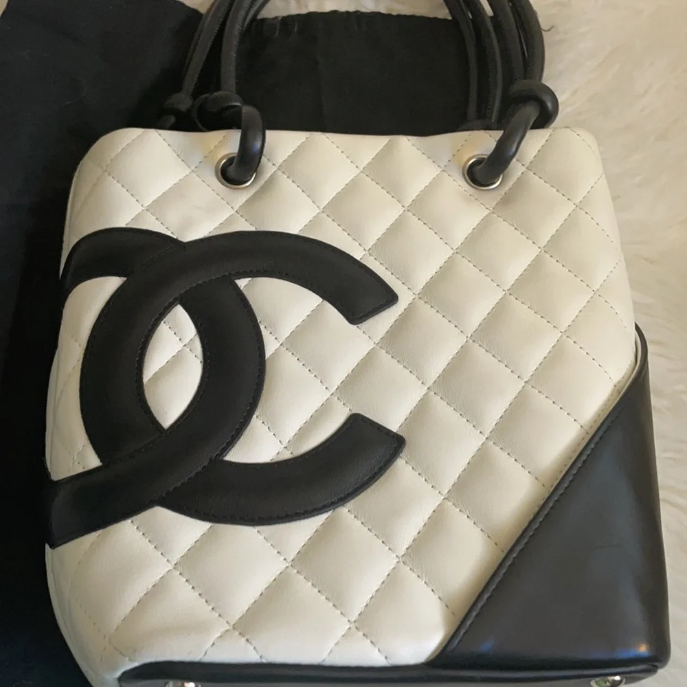 Chanel Ligne Cambon Tote - Picture 7 of 17